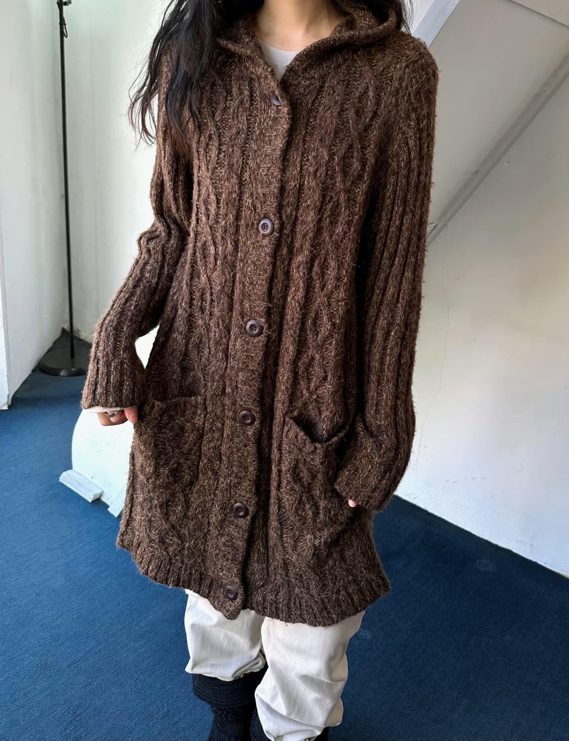 Cable patterned hooded long knit jacket 상품이미지7