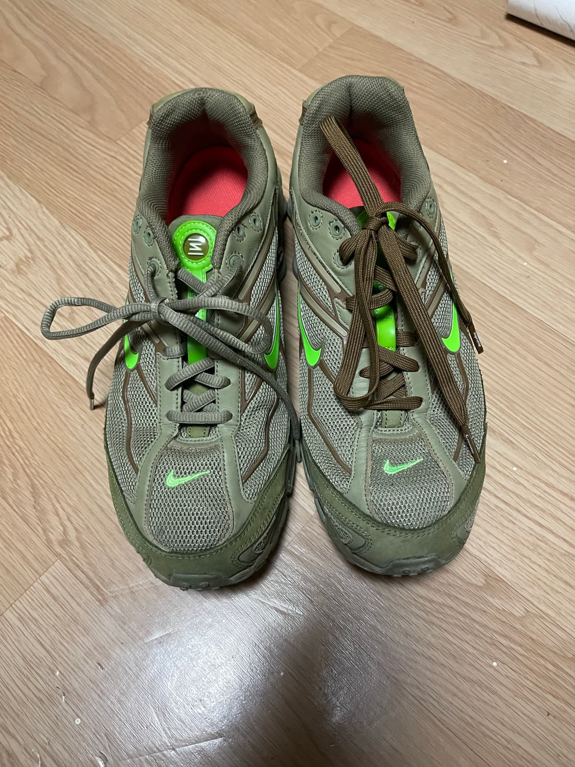 [280]나이키 샥스 라이드 2 슈프림 뉴트럴 올리브 상품이미지2