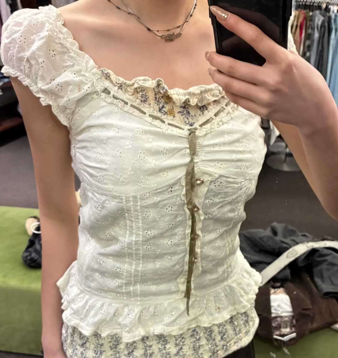 F)LIZ LISA 빈티지 여성 꽃 펀칭 레이스업 블라우스 상품이미지1
