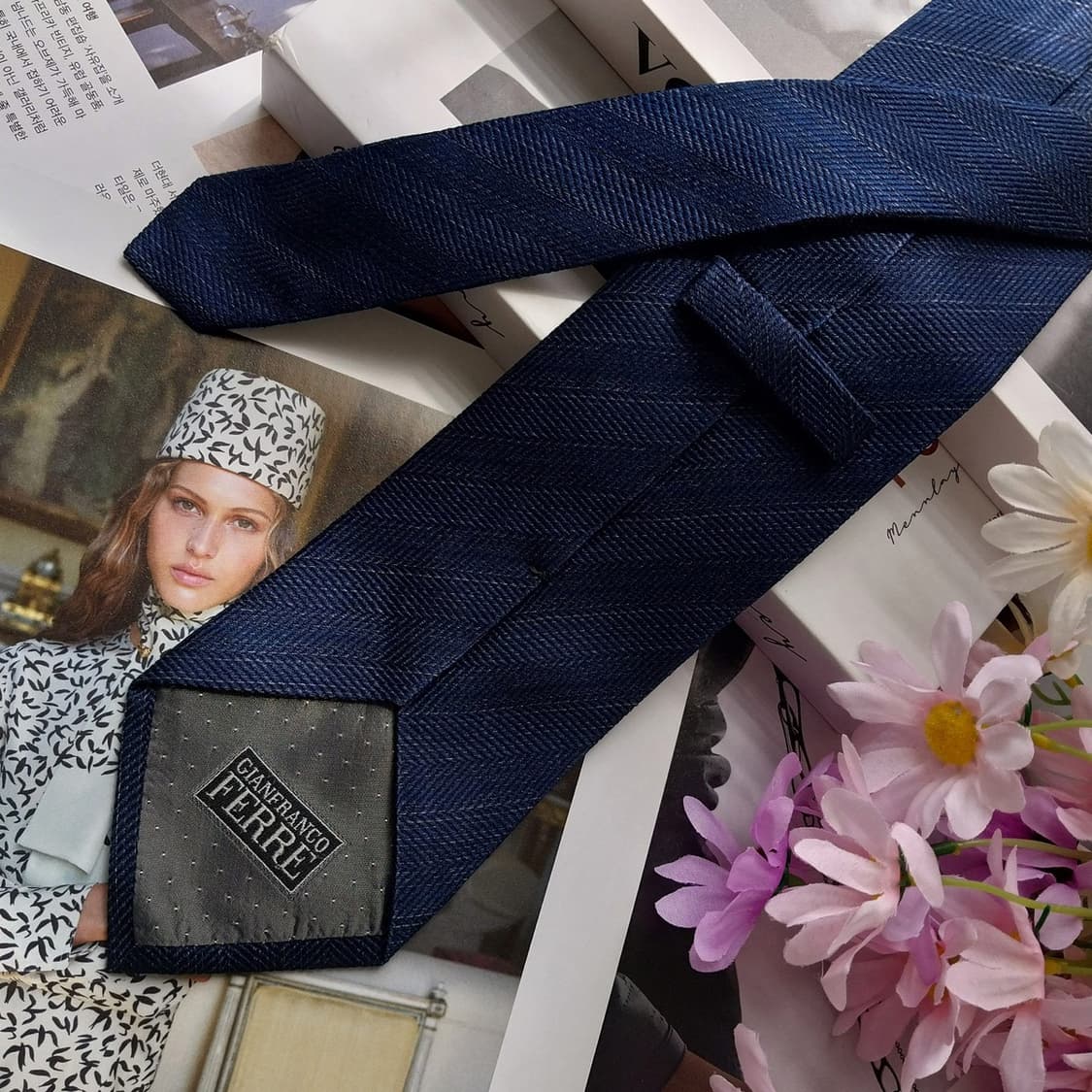 지안프랑코 페레 실크 네이비 헤링본 넥타이 9.2cm A+등급 K2571 상품이미지4