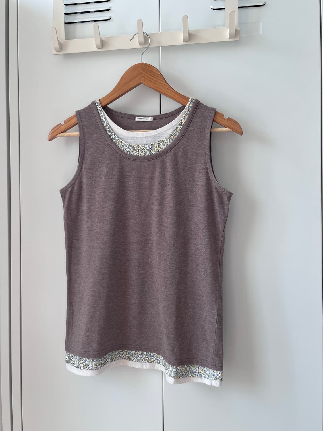 Comfortbasic 잔꽃 레이어드 슬리브리스 상품이미지6