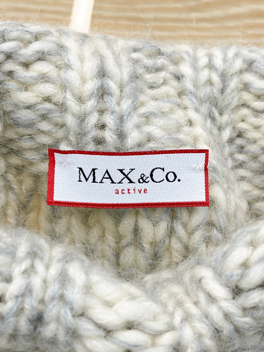 막스앤코 모헤어 폴라 넥 니트 상품이미지4