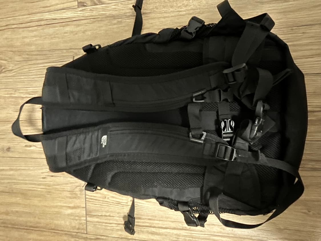 노스페이스 핫샷 블랙 백팩 상품이미지2