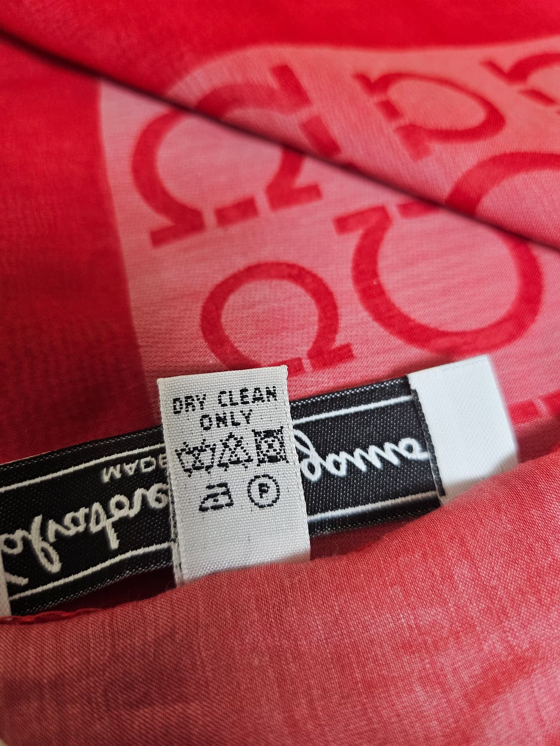 페라가모 정품 숄 스카프 상품이미지5