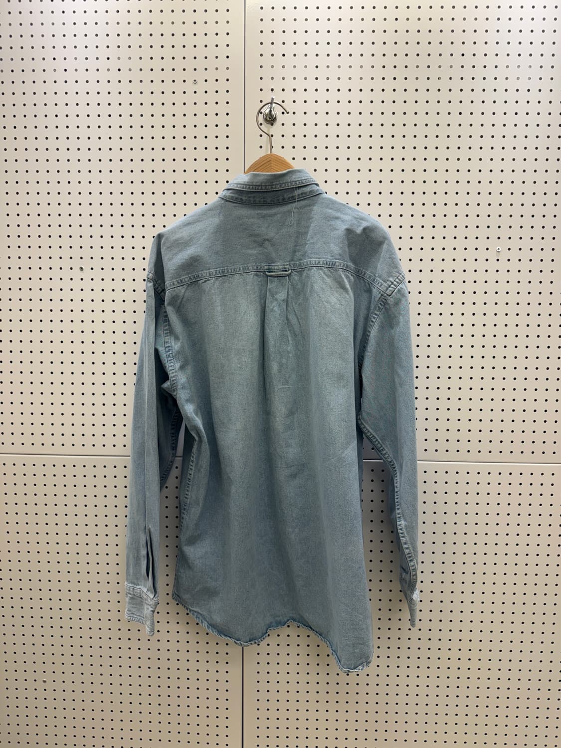 칼하트 워싱 데님 셔츠 U1296 상품이미지3