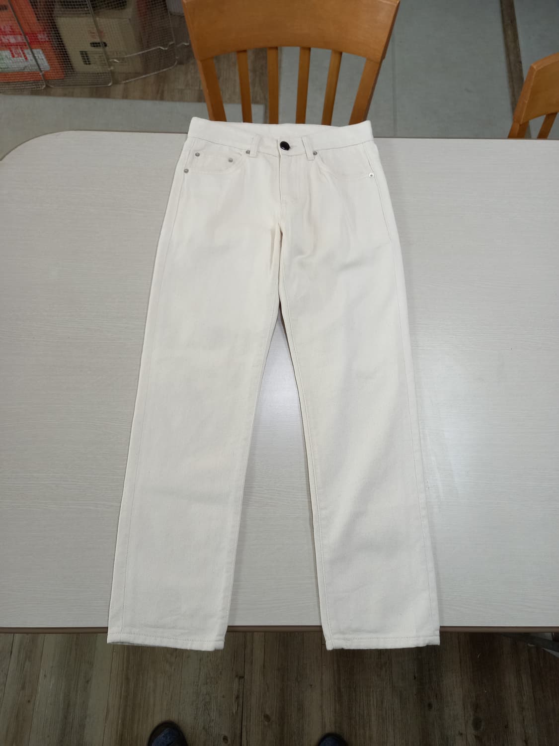 27 새상품 BRANDED Kor 테이퍼드핏 크림진 연베이지 27-601 상품이미지1