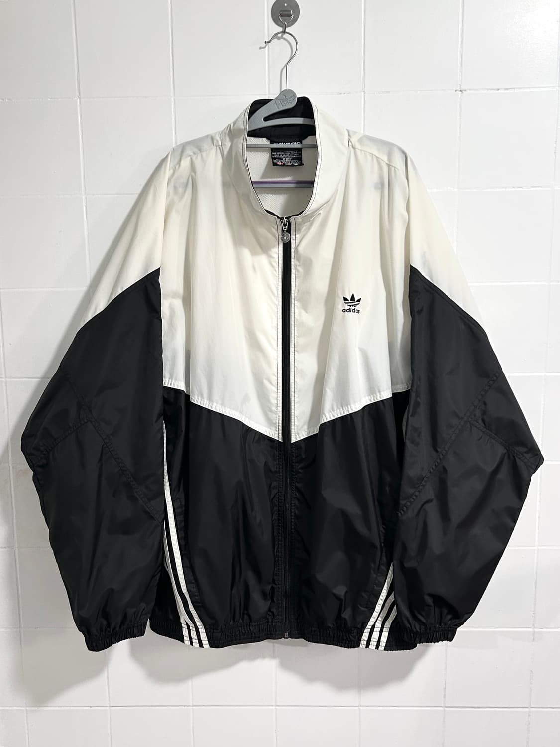 아디다스 90s 범고래 바람막이 상품이미지1