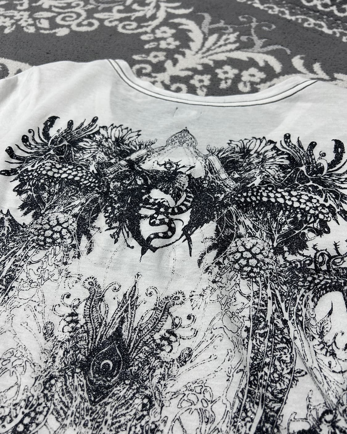 LGB Forbidden Fruit Graphic Tee 상품이미지3