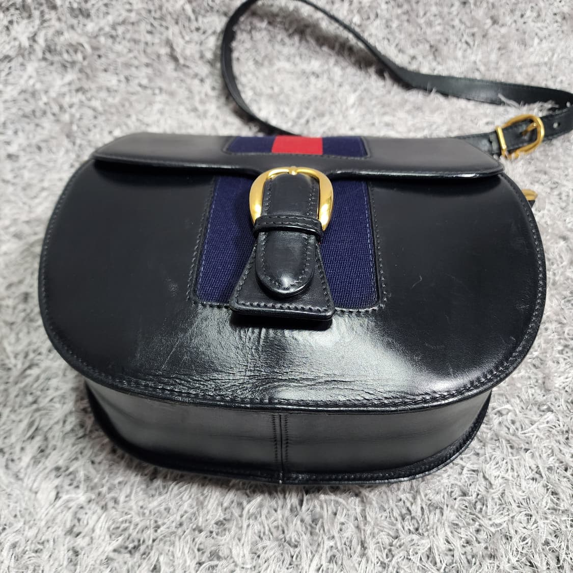 구찌 빈티지 삼선 레더 반달박스백 숄더백 상품이미지6