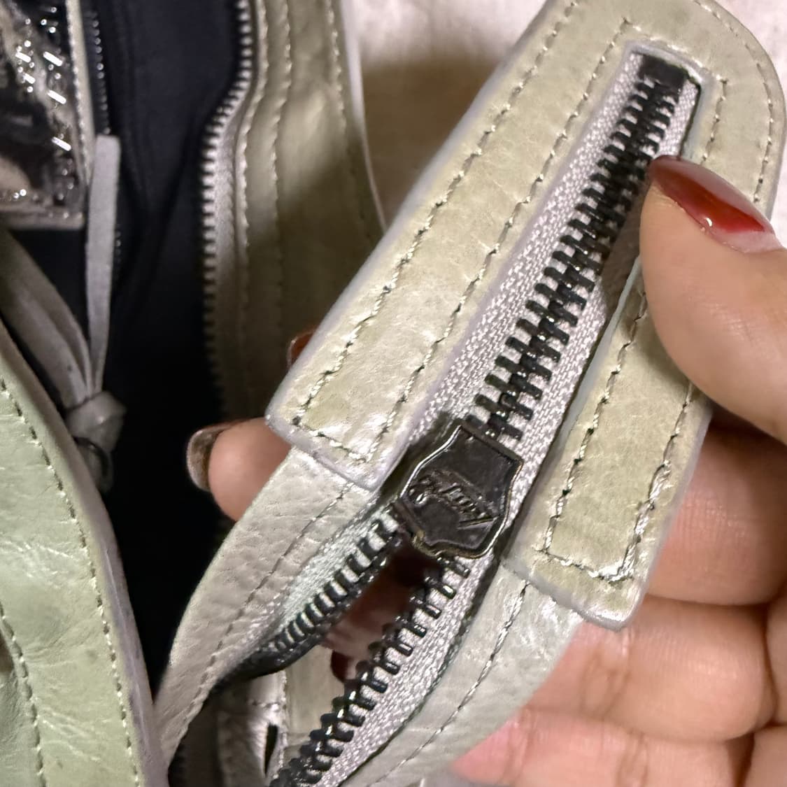 발렌시아가 모터백  상품이미지4