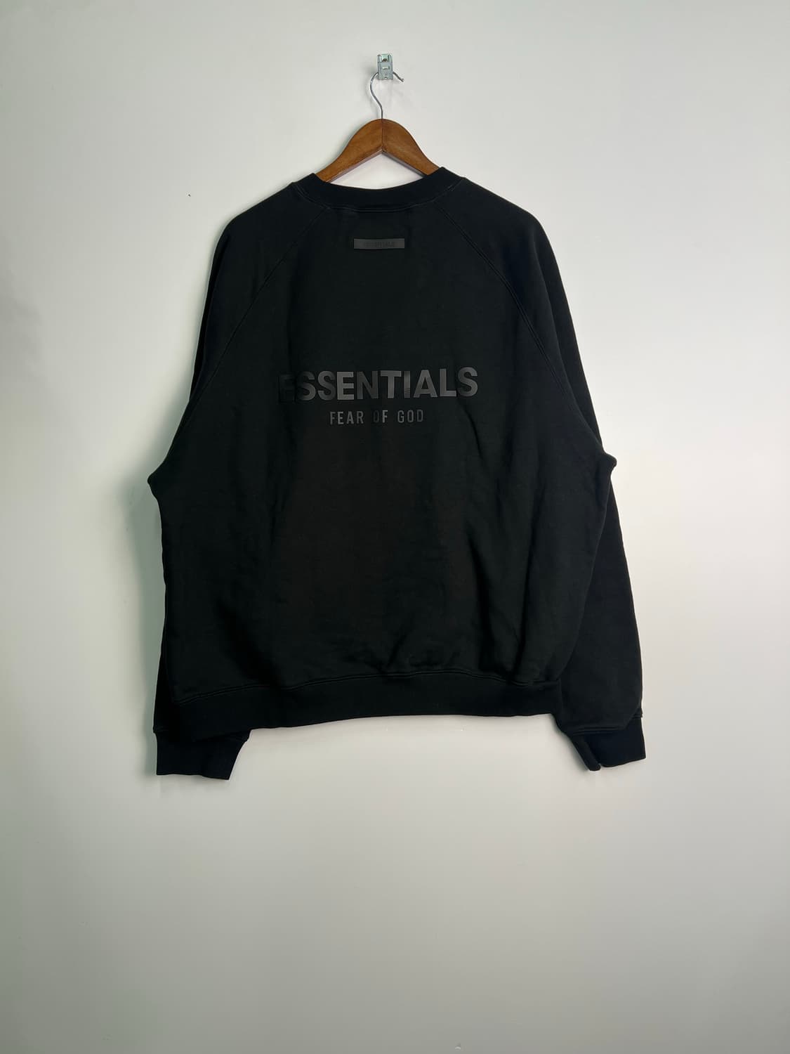 ESSENTIALS 블랙 맨투맨 상품이미지4