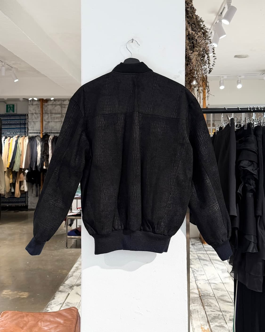 위노하스터 블랙 엘리게이터 텍스쳐 블루종 자켓 상품이미지7