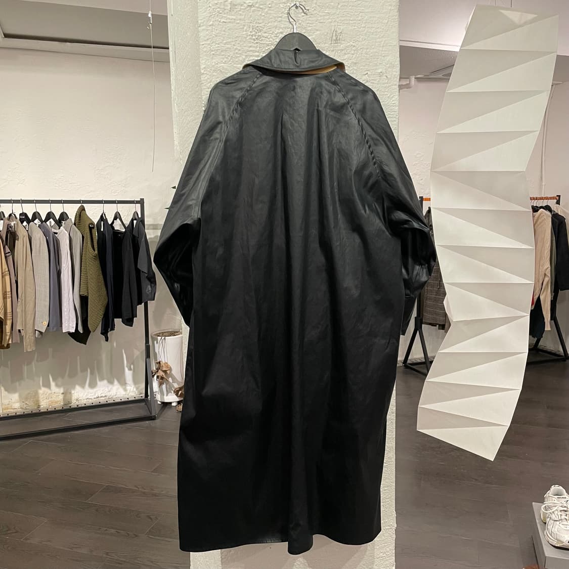 언유즈드 21ss 레더 텍스쳐 리버시블 코트 상품이미지3