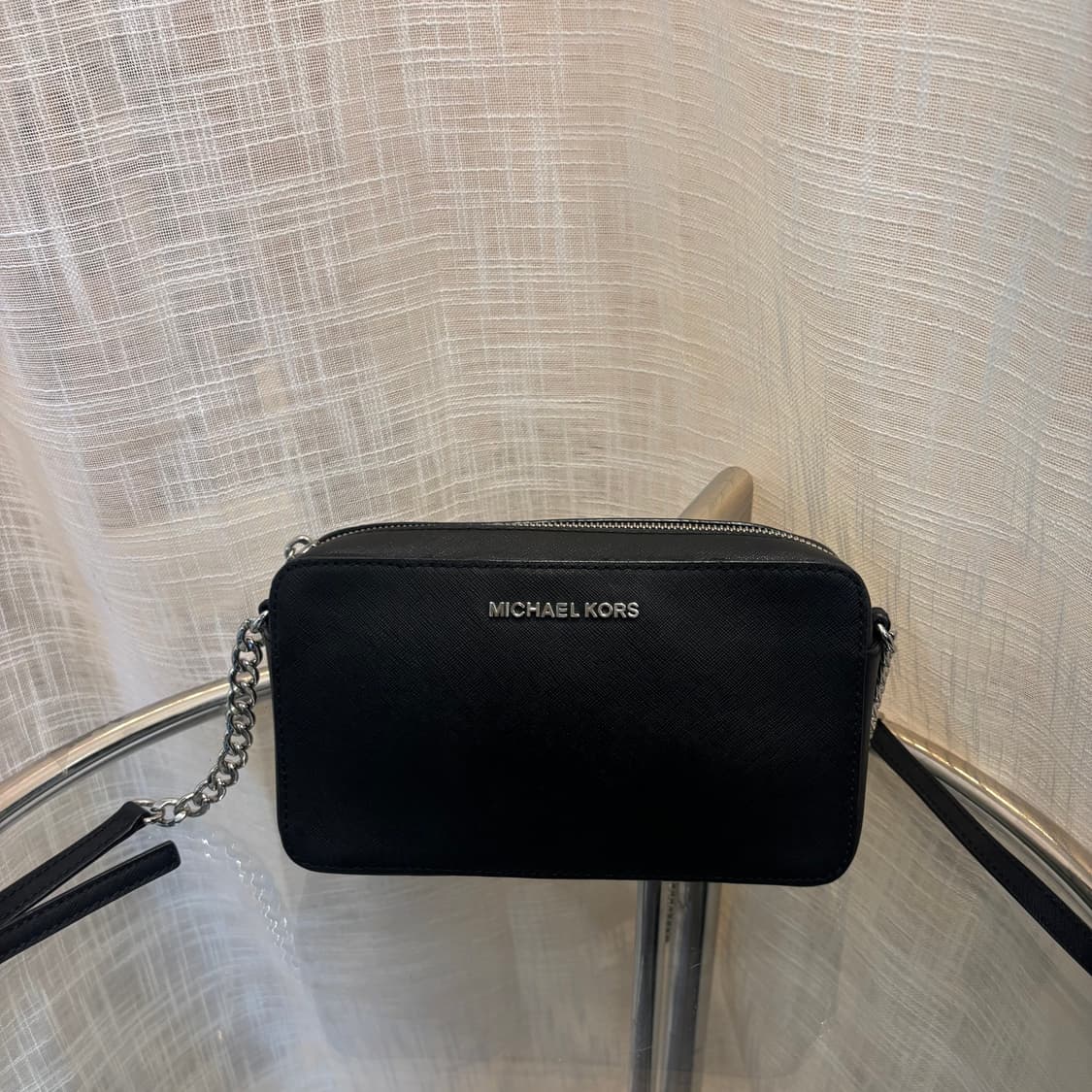 정품 마이클코어스 사피아노 크로스백     상품이미지2