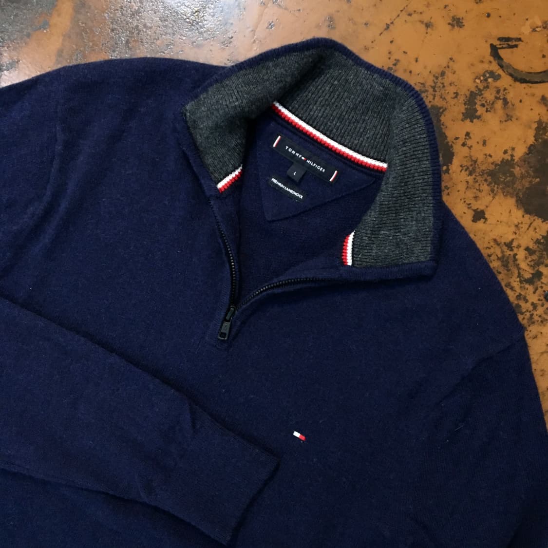 타미힐피거 프리미엄 울 네이비 반집업 니트 남성 110 사이즈  상품이미지3