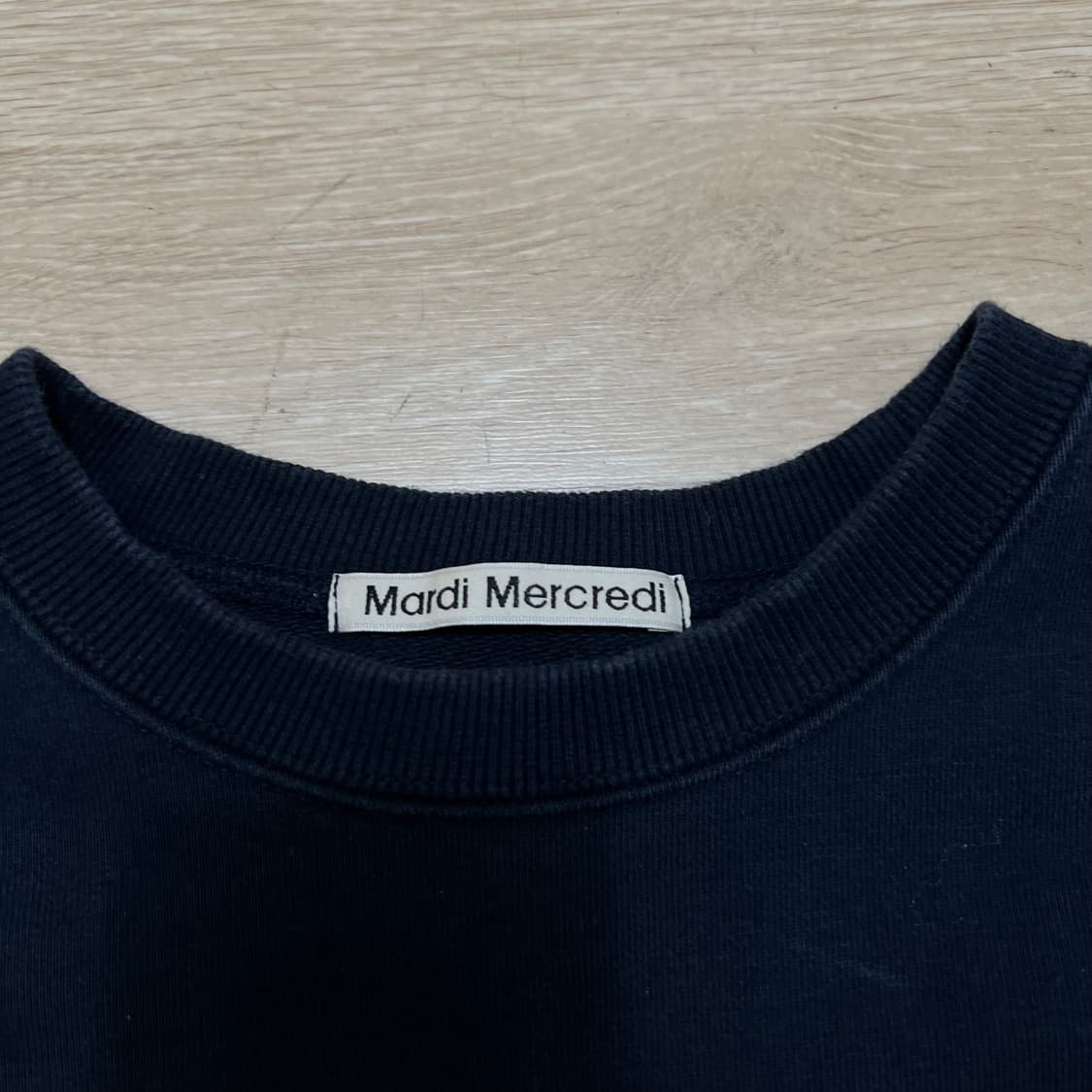 마르디 메크르디 여성 유니브 빅로고 맨투맨 [네이비] FREE 상품이미지4
