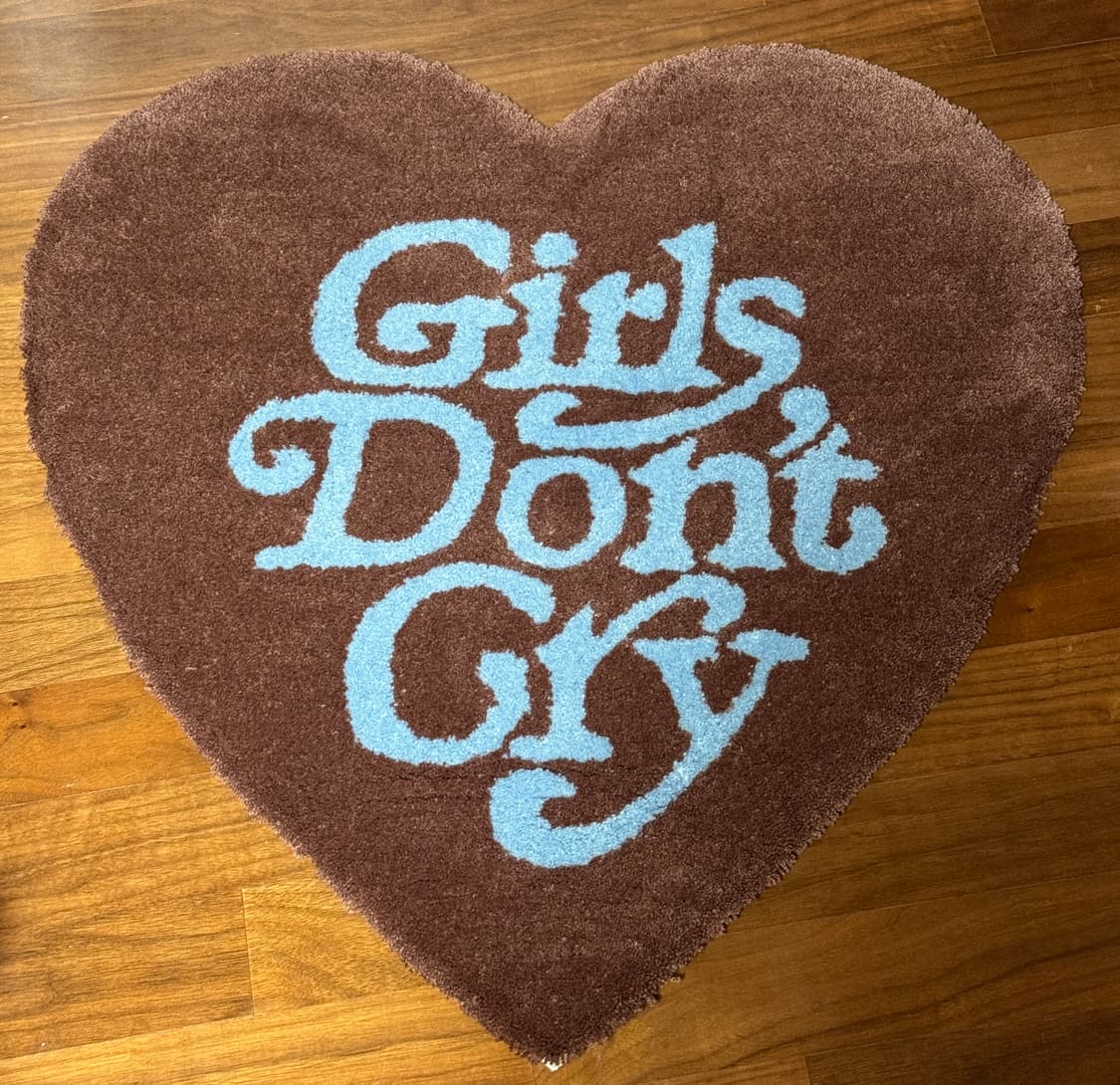 girls don't cry 하트 러그 상품이미지2