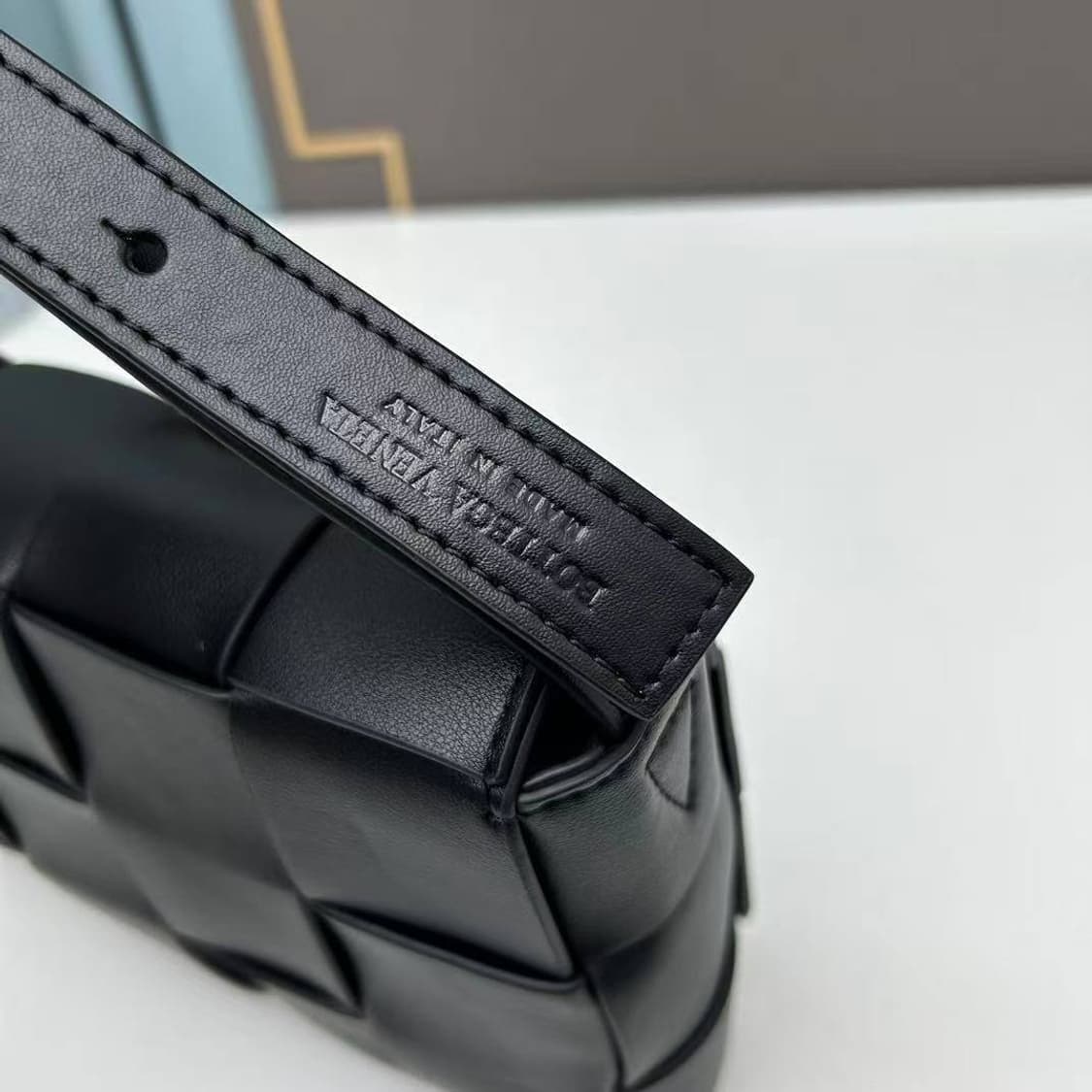 보테가 베네타(Bottega Veneta) 카세트 백
 상품이미지8