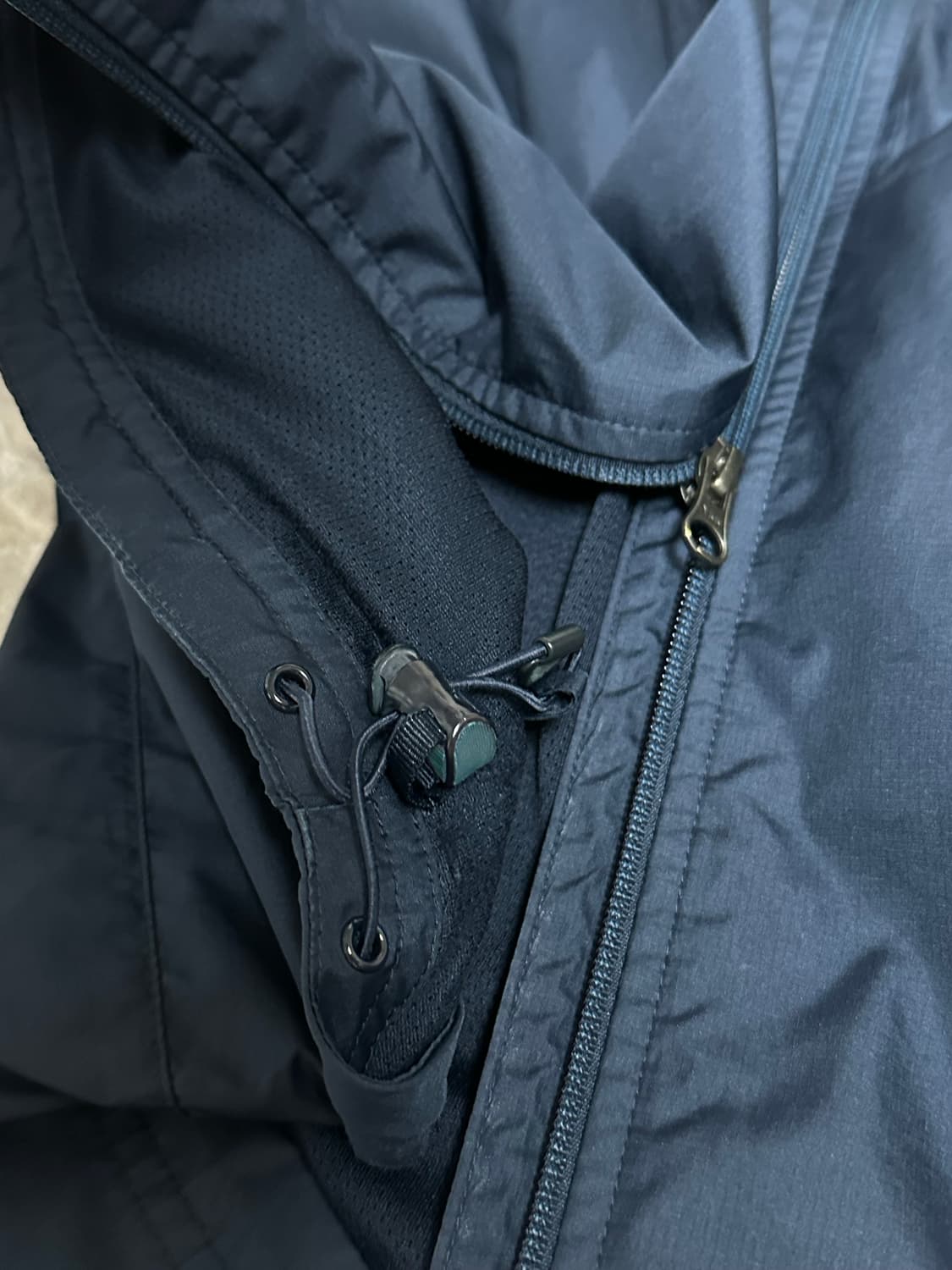 FC바르셀로나 나이키 패커블 바람막이 라지 축구 유산 상품이미지9