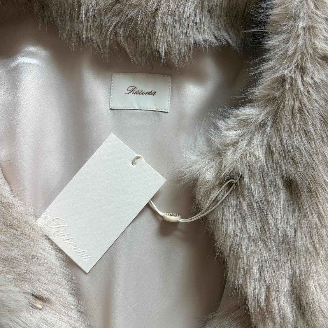 리본빛 Jade Fur Coat - Ivory 상품이미지9
