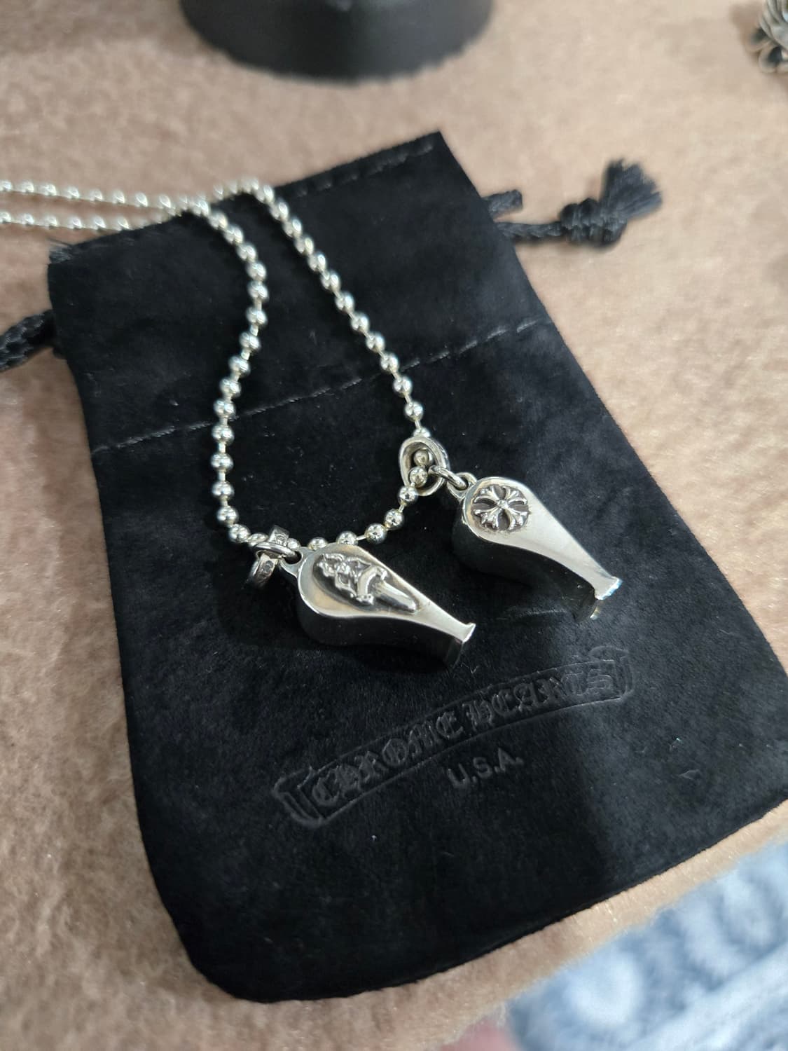 크롬하츠 타이니 cH플러스 휘슬 펜던트 상품이미지5