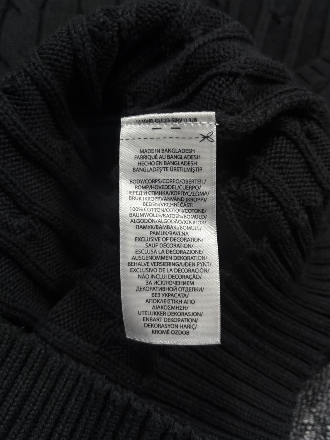 폴로 브이넥 블랙 꽈배기 니트 상품이미지6