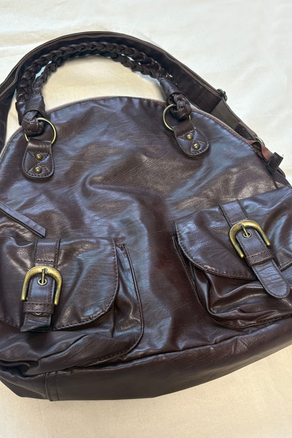 Multi-Pocket Leather Shoulder Bag 상품이미지4