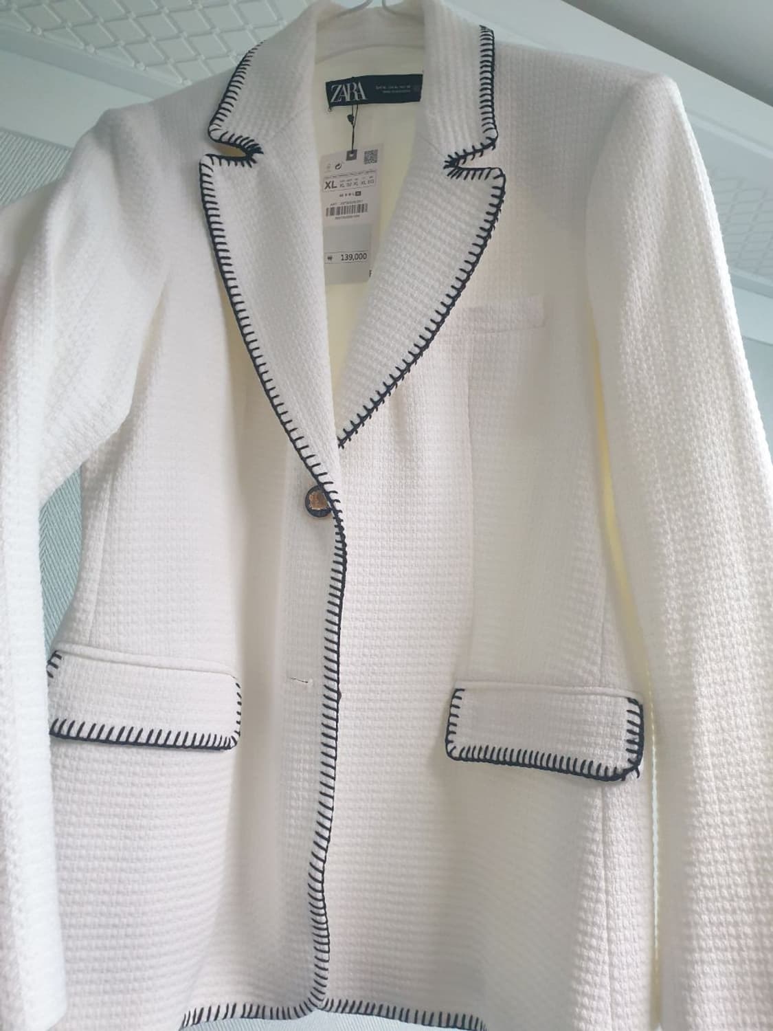 하얀색상 블레이저 xl 새상품 상품이미지1