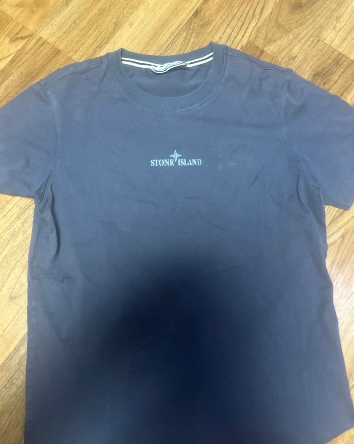 스톤 아일랜드 반팔티 상품이미지1