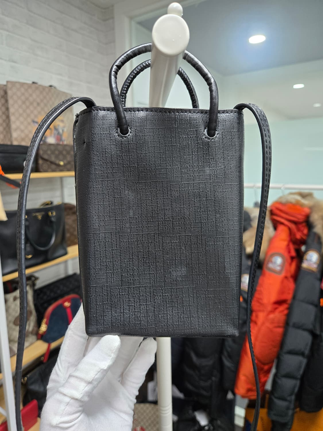 [특가][정품]발렌시아가 폰홀더백 상품이미지6