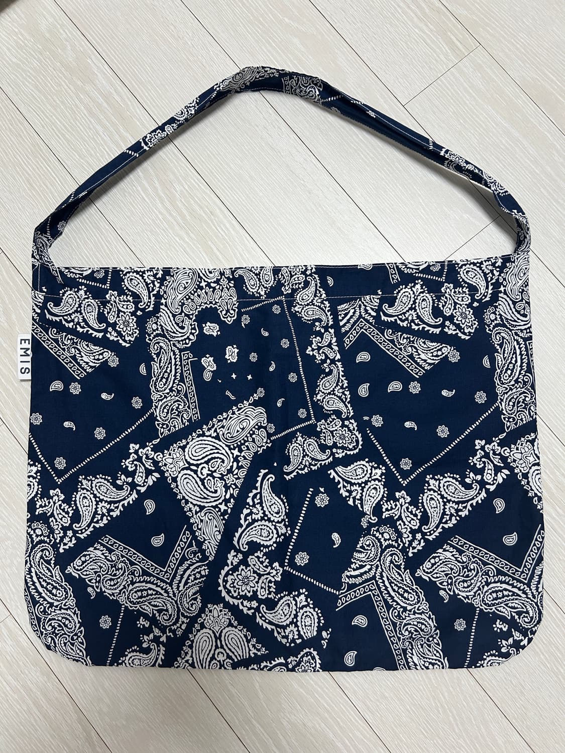 이미스 PAISLEY ECO BAG 페이즐리 에코백 네이비 팝니다 상품이미지2