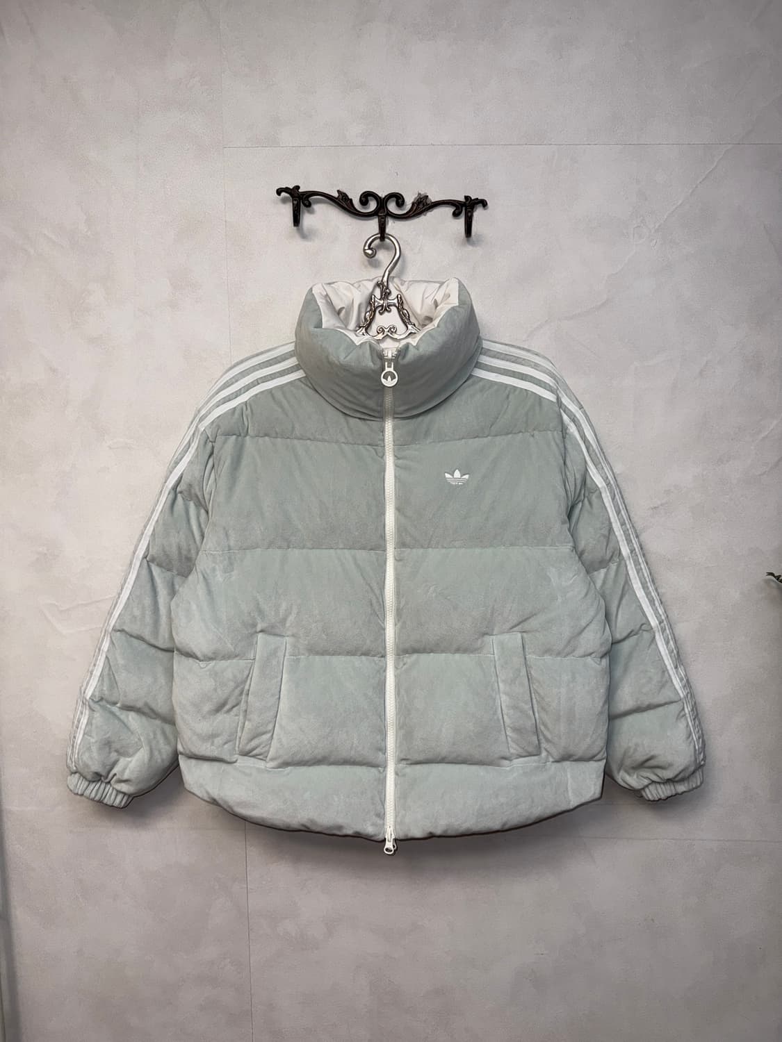 Adidas reversible duck down padding 상품이미지2