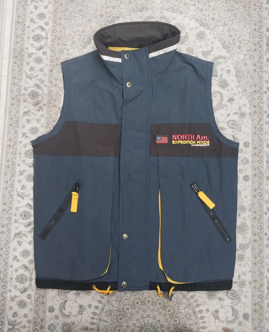 맥그리거 노스 아메리칸 익스페디션 네이비 베스트 M 상품이미지1