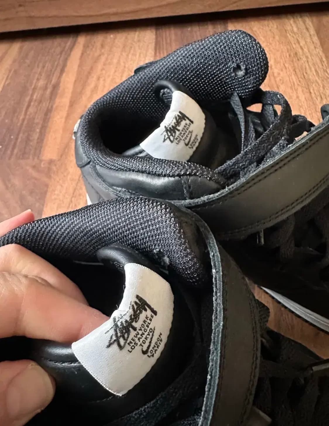 260) 나이키 x 스투시 에어포스 미드 블랙 상품이미지4