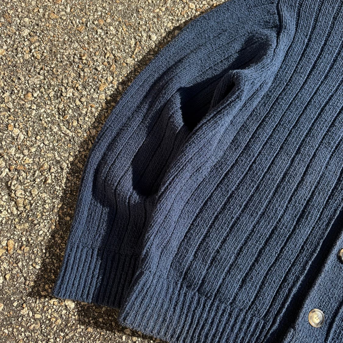 SATUR 파로 오버사이즈 부클 가디건 상품이미지5