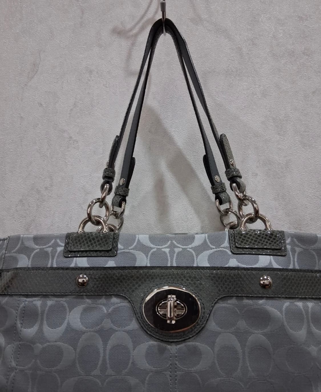 코치 시그니처 턴락 토트백 그레이 / 코치 숄더백 / 코치가방 / 코치백 상품이미지3