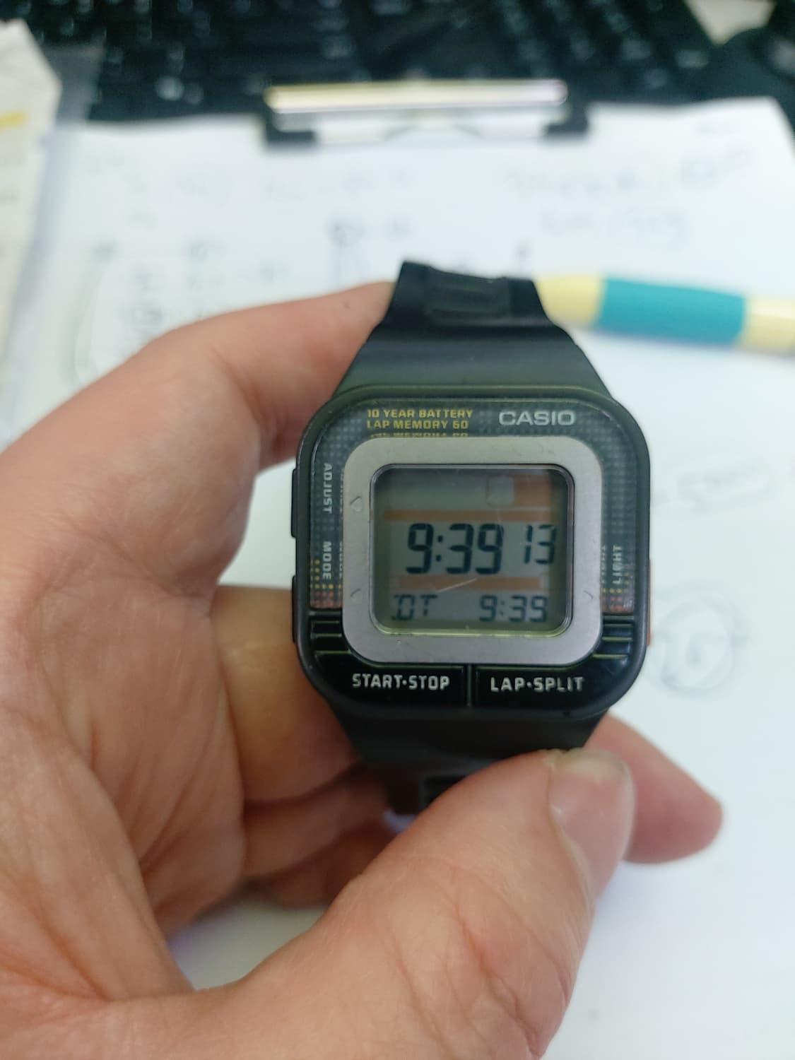 카시오 블랙 디지털 손목시계 상품이미지1