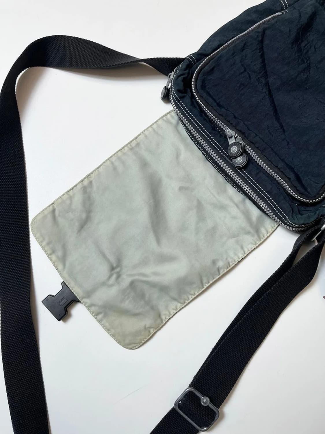 키플링 00's Y2K 고릴라 미니 크로스백 Q1327 상품이미지7