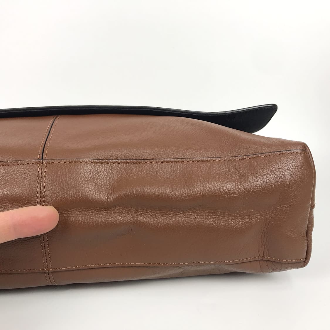 코치 가죽 남성 서류가방 크로스백 상품이미지5