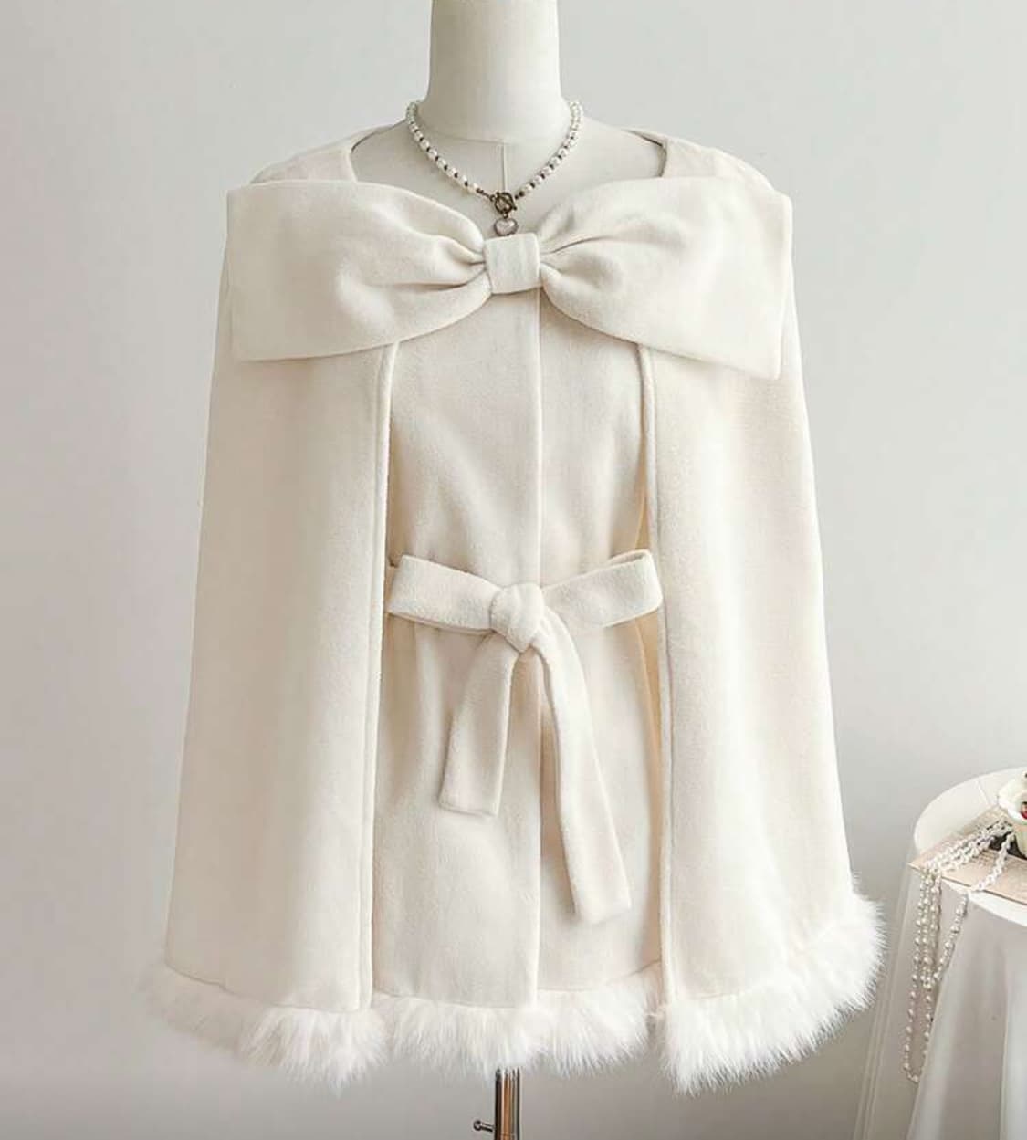 갸루 지뢰계 리본 케이프 코트 아이보리 퍼 새상품 상품이미지2