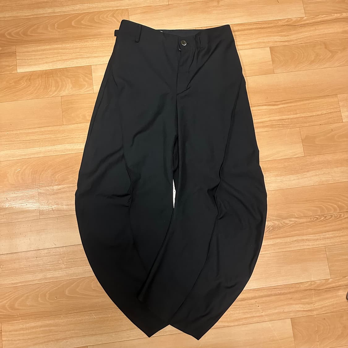 지용킴 Curved Wrap Trousers S사이즈 상품이미지4