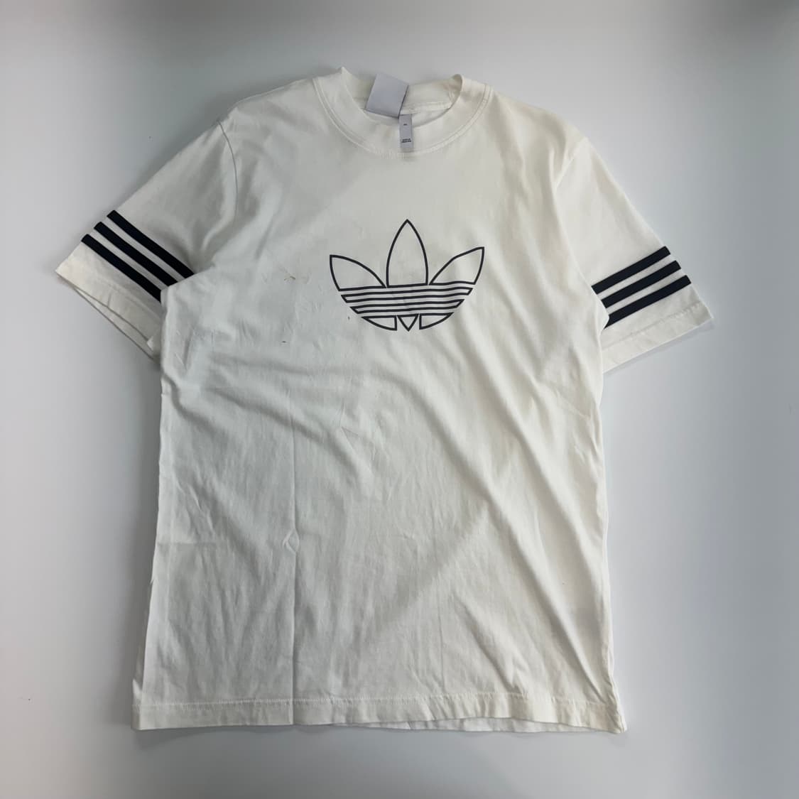 Adidas 아디다스 빅 파이어 로고 화이트 반팔 상품이미지3