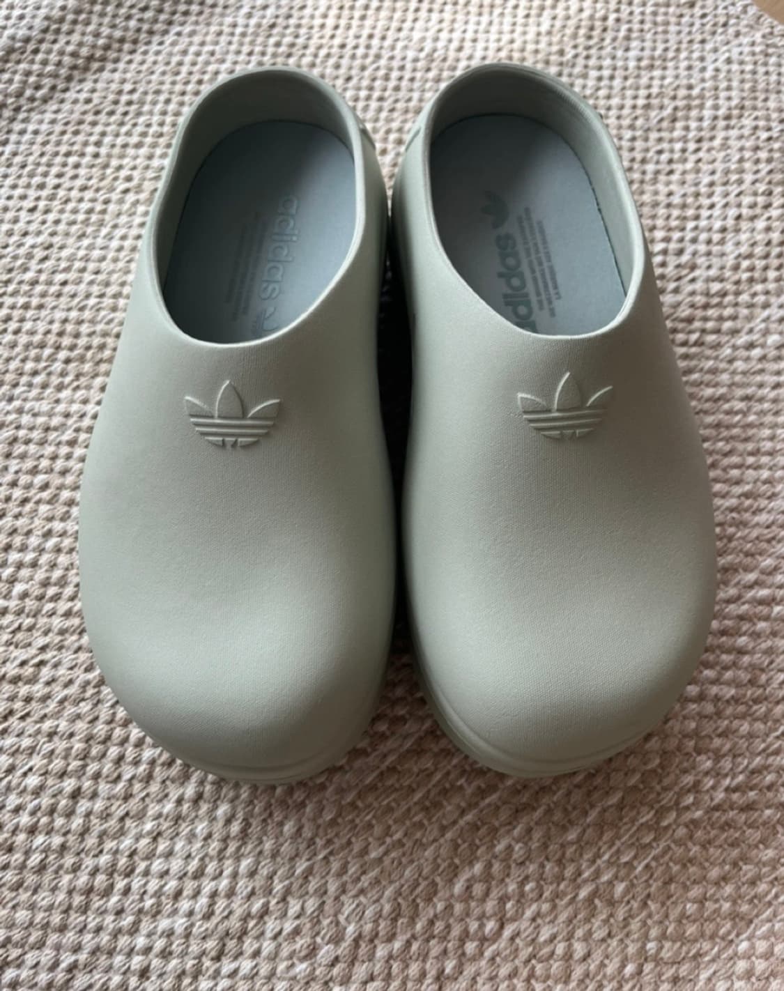 아디다스 Adifom 클로그 상품이미지1