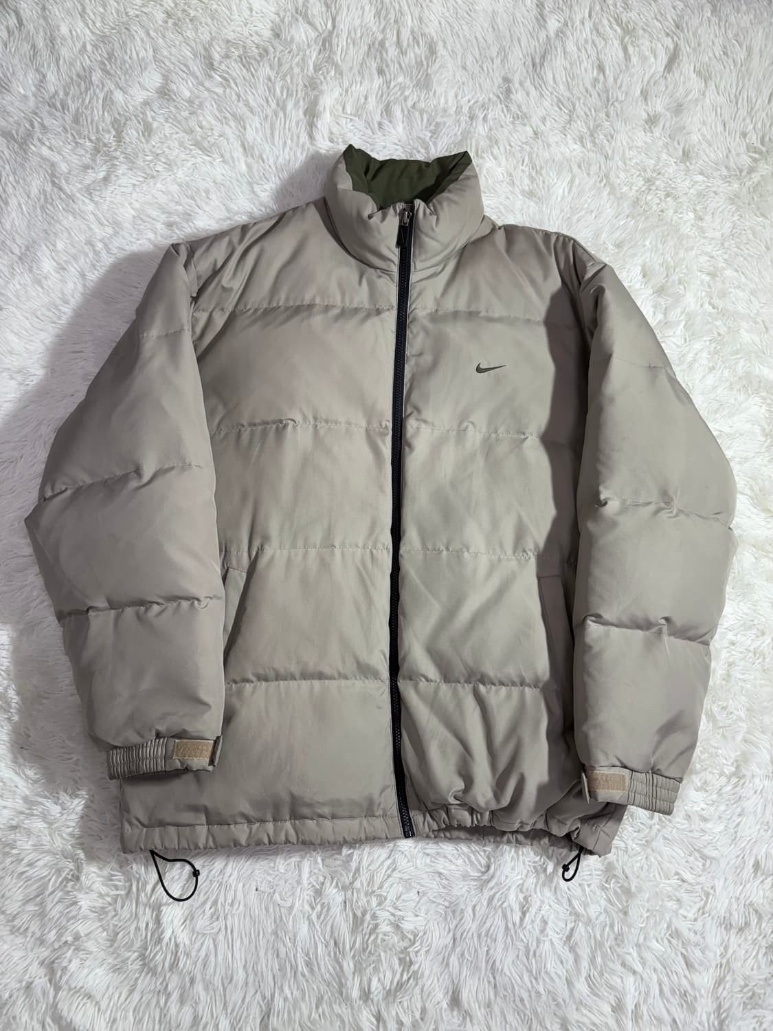 나이키 00‘s 그린 스우시 베이지 다운 숏패딩  상품이미지3