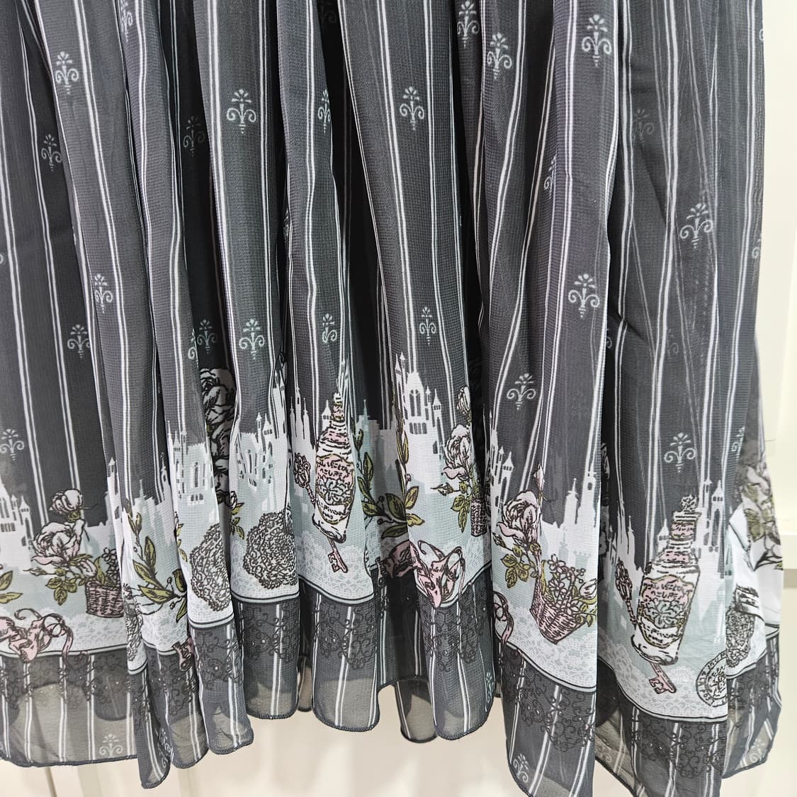 axes femme(엑시즈팜) 스트라이프 레이스 원피스 상품이미지3