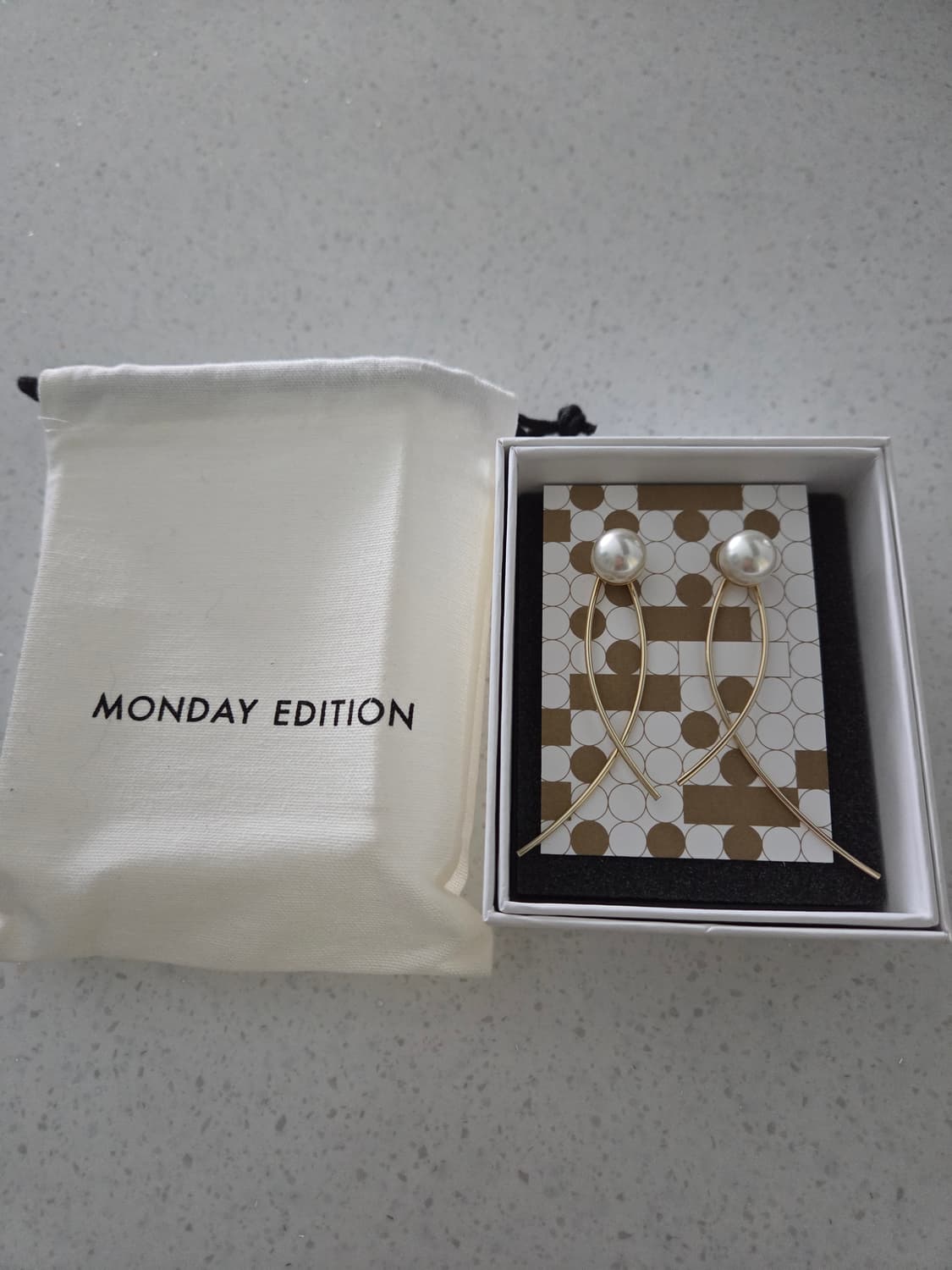 먼데이에디션 진주귀걸이(서현진 착용) 상품이미지2