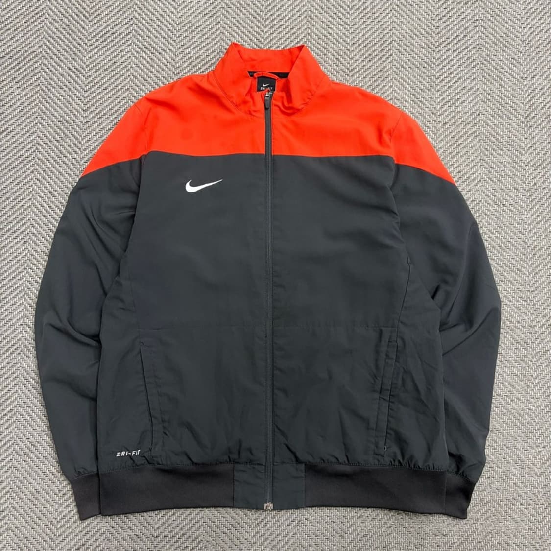 나이키 드라이핏 배색 바람막이 v1810 상품이미지1