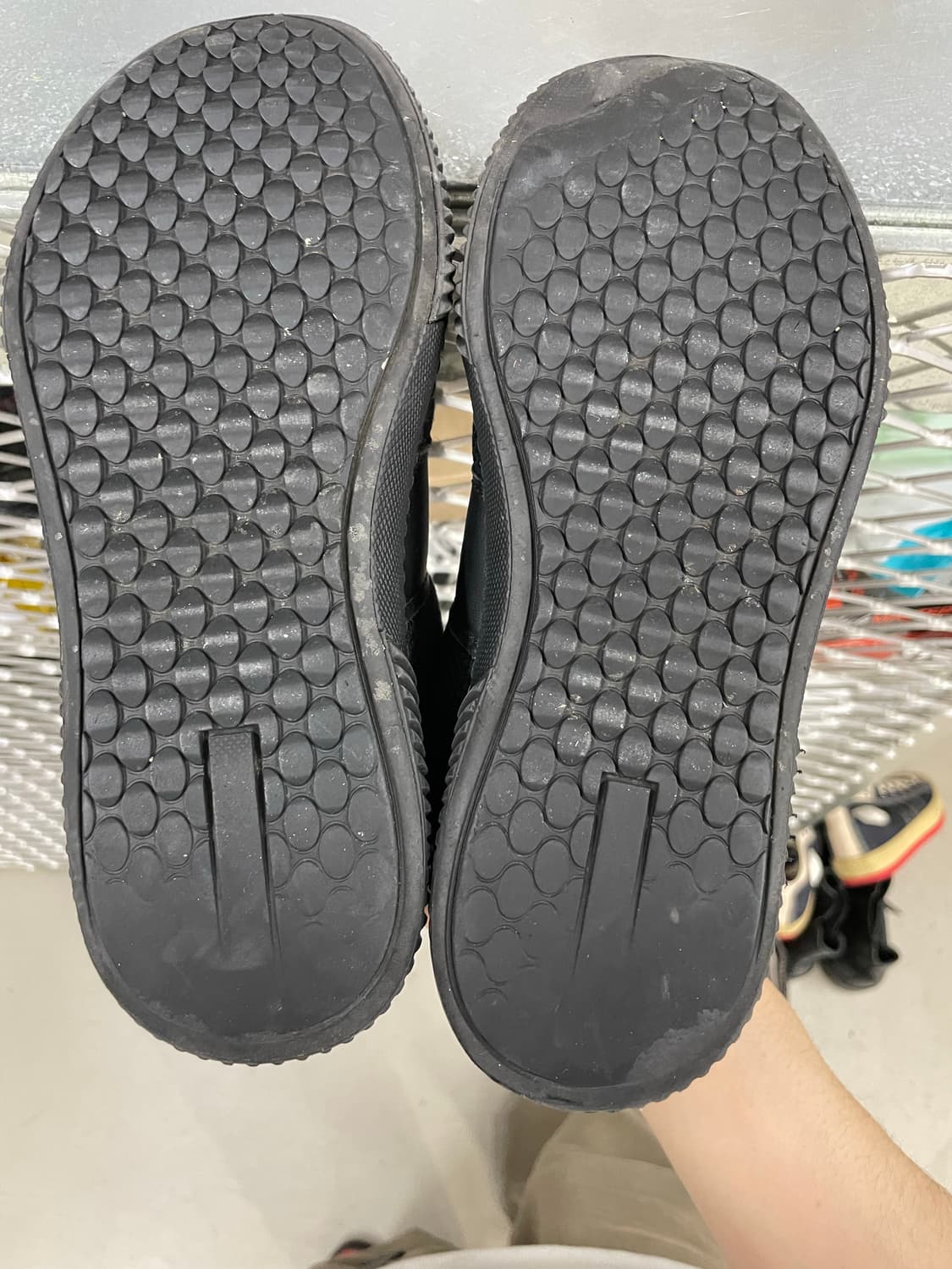 프라다 나일론 스니커즈 블랙 5 상품이미지6