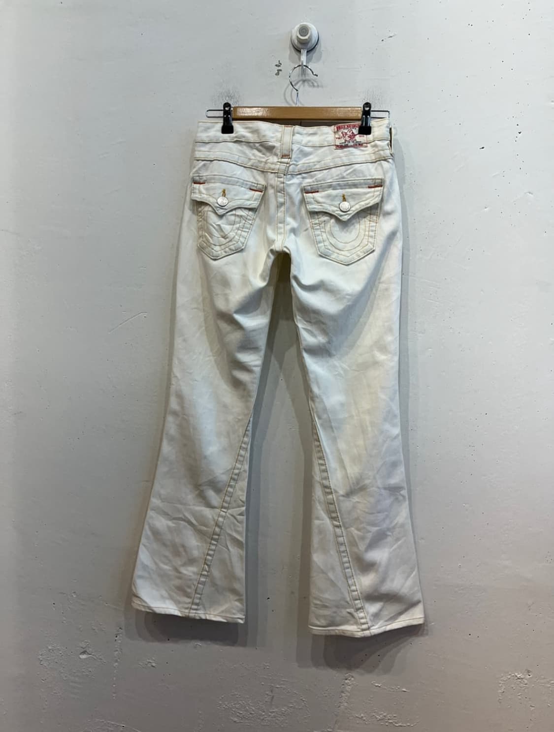 트루릴리전 화이트진 구매합니다 상품이미지1