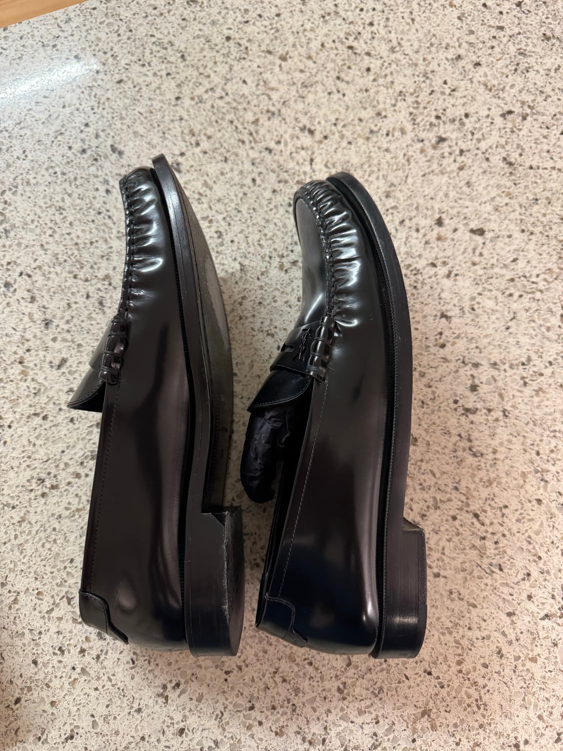 생로랑 모노그램 페니 로퍼 블랙 43.5 상품이미지5